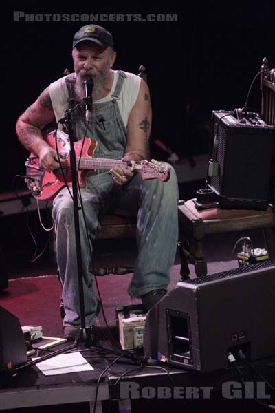 SEASICK STEVE - 2008-11-15 - PARIS - La Cigale - 